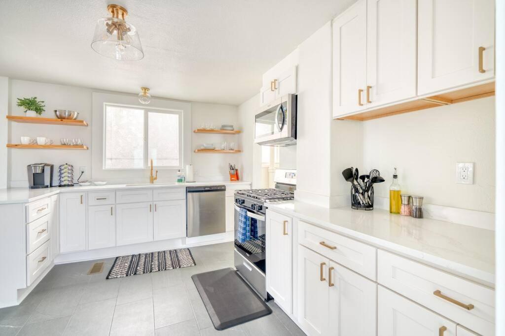 Stay Portland Collection - Portland Oasis - Stylish 4Br Home In Nob Hill Екстериор снимка